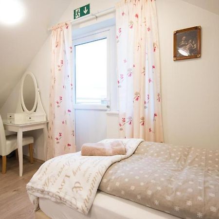 Guesthouse Grund Grindavik Luaran gambar